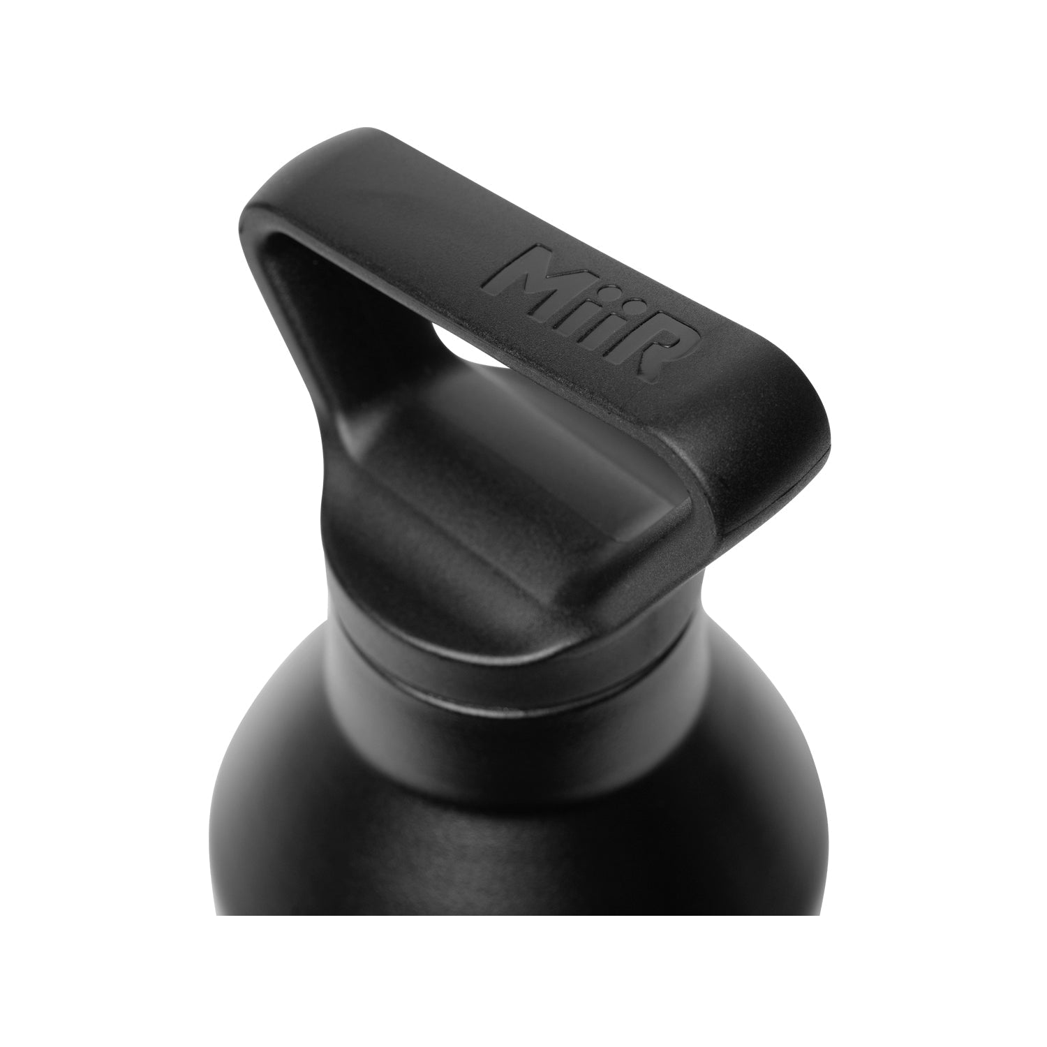 23oz-vacuum-insulated-bottle-f7 Narrow_Mouth_Black_Studio_1020_402286_45Deg_2__402286__NMB1SV23002_1.jpg